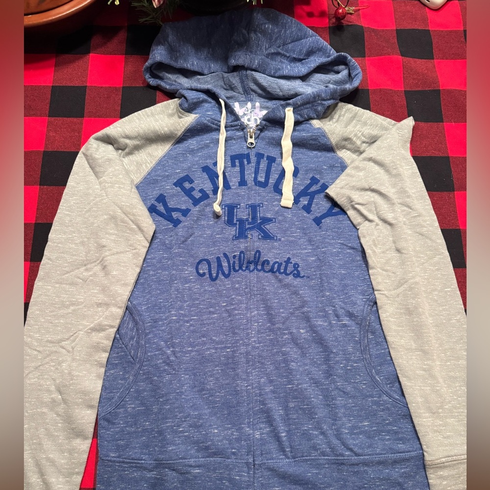 Touch by Alyssa Milano Kentucky Wildcats zip up